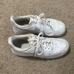 Air force 1 Nike - Size 8.5 - White w Taupe swoosh